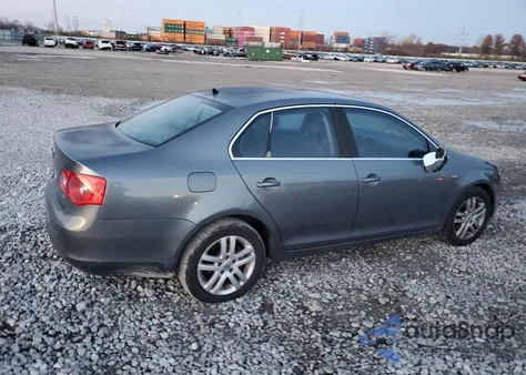 2007 Volkswagen Jetta Wolfsburg z USA, uszkodzony, nr VIN 3VWEF71K77M177789